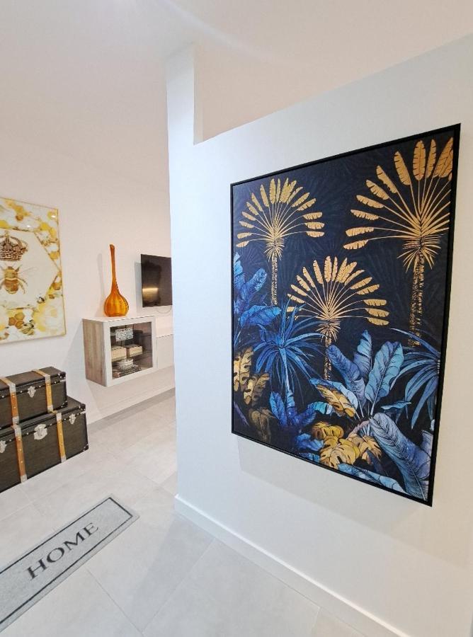 New! Renovated, Centrally Located, Private Entrance, Terrace Apartment Valencia Ngoại thất bức ảnh